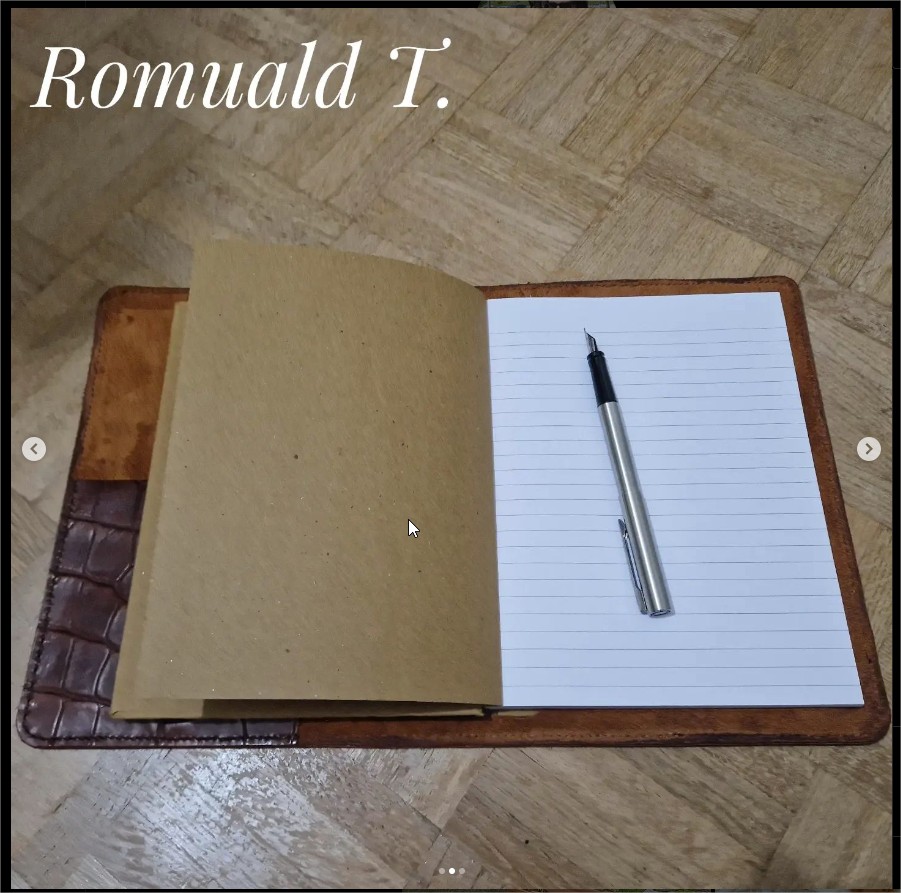 Protège carnet en cuir